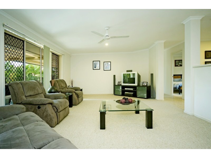 6 Grande Entrance, Monterey Keys QLD 4212