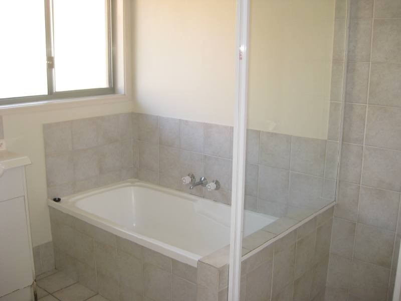 8 Colorado Circuit, Parkwood QLD 4214