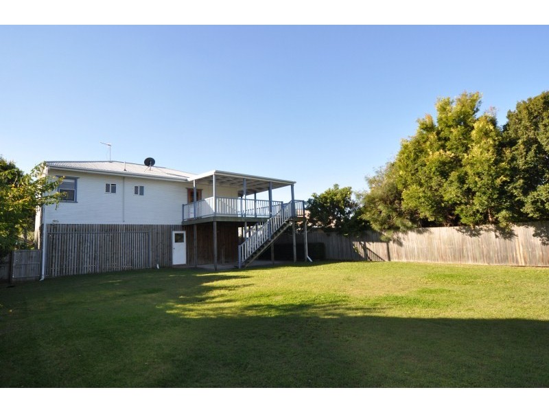 50 Central Street, Labrador QLD 4215