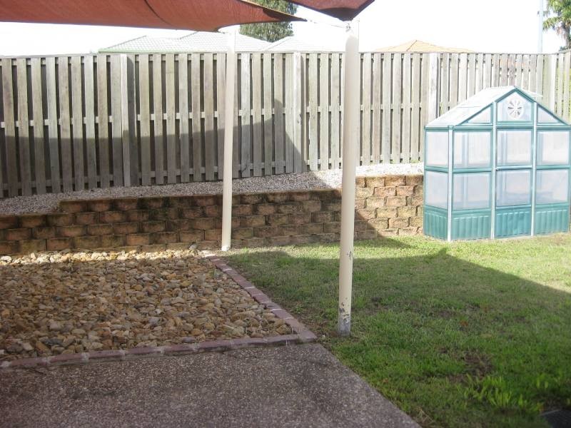 2 Madasin Close, Arundel QLD 4214