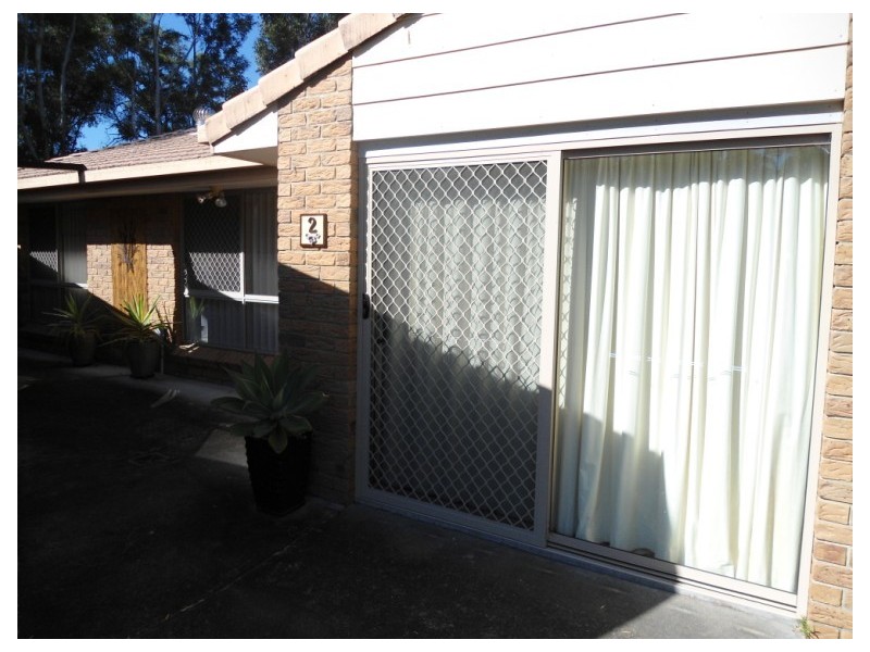 2/15 Robin Joy Close, Labrador QLD 4215