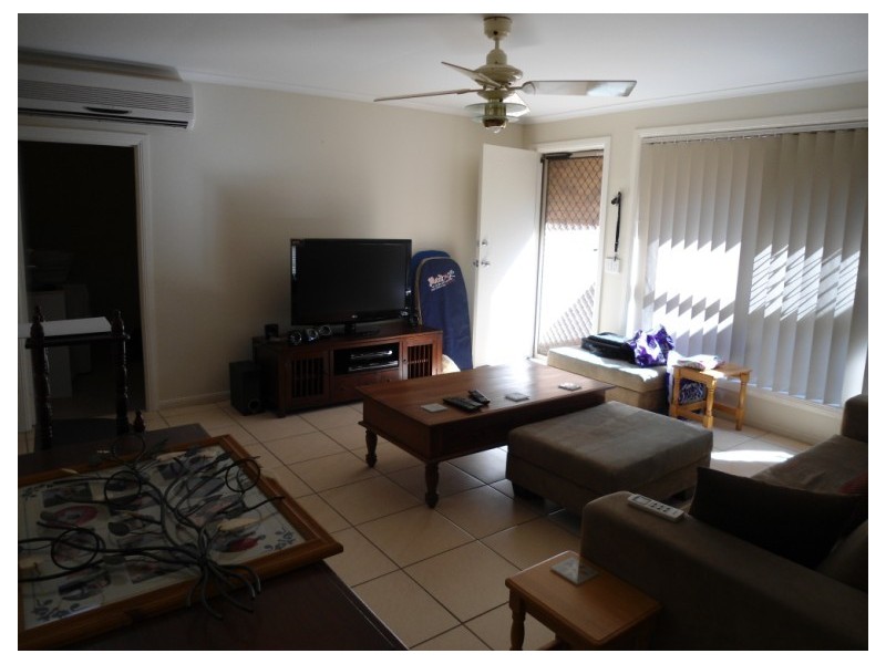 2/15 Robin Joy Close, Labrador QLD 4215