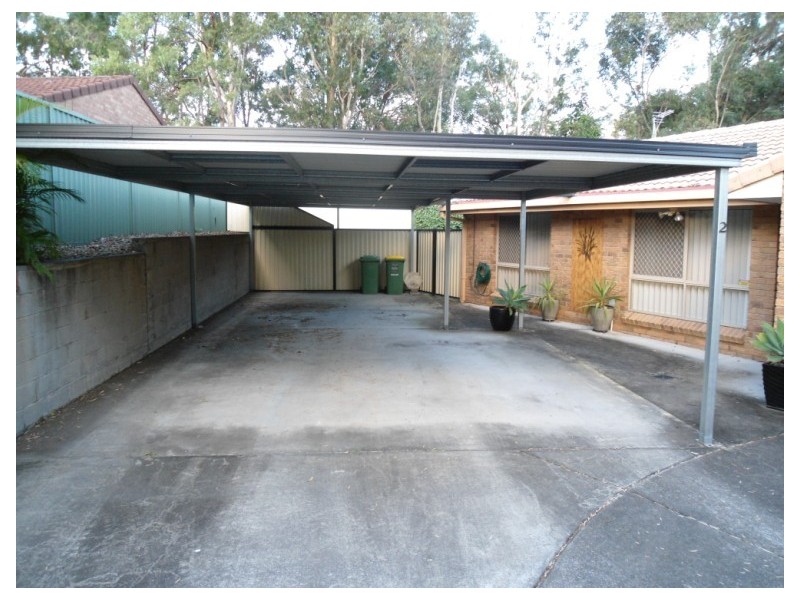 2/15 Robin Joy Close, Labrador QLD 4215