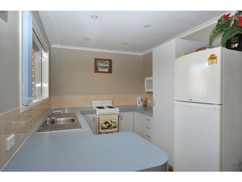 1/37 Milton Avenue, Paradise Point QLD 4216