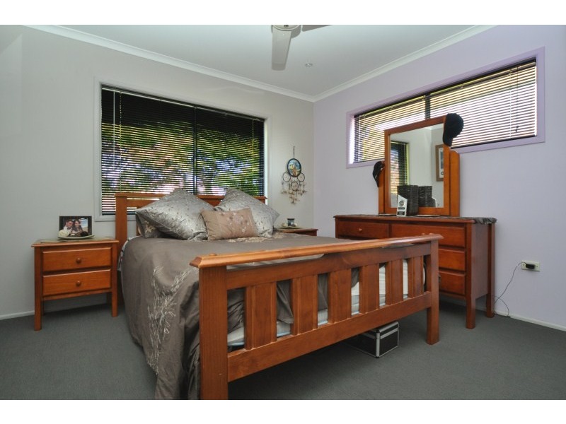 23 Sunbird Avenue, Paradise Point QLD 4216