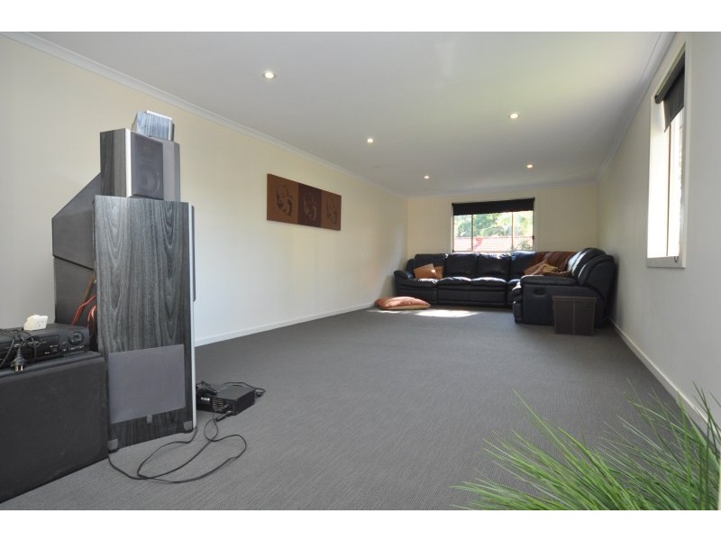 23 Sunbird Avenue, Paradise Point QLD 4216