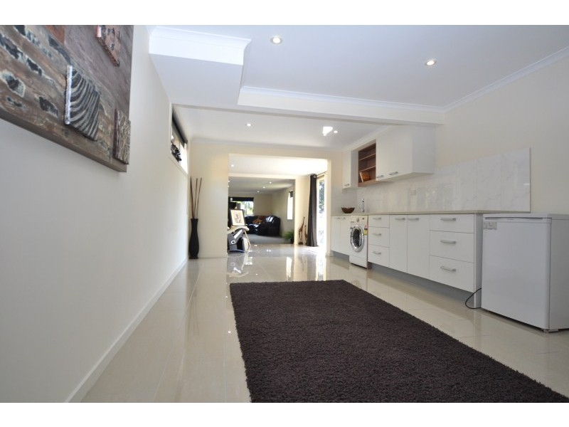 23 Sunbird Avenue, Paradise Point QLD 4216