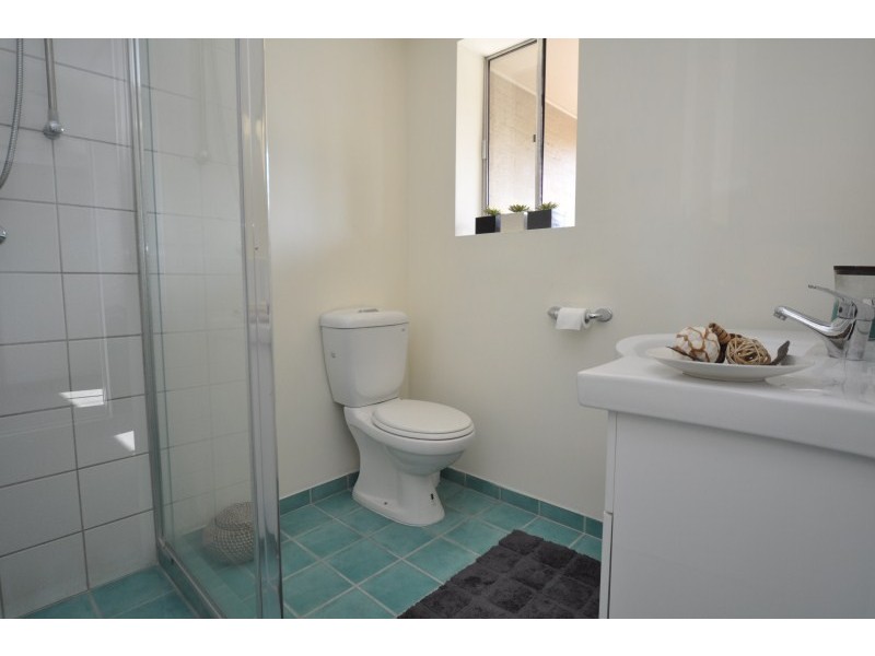 23 Sunbird Avenue, Paradise Point QLD 4216