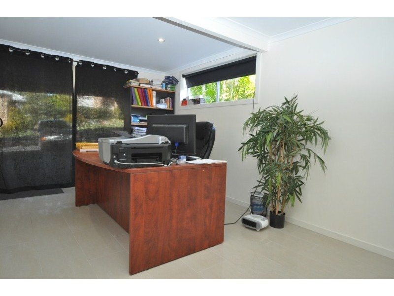 23 Sunbird Avenue, Paradise Point QLD 4216