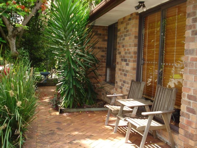 2/13 Senate Street, Labrador QLD 4215