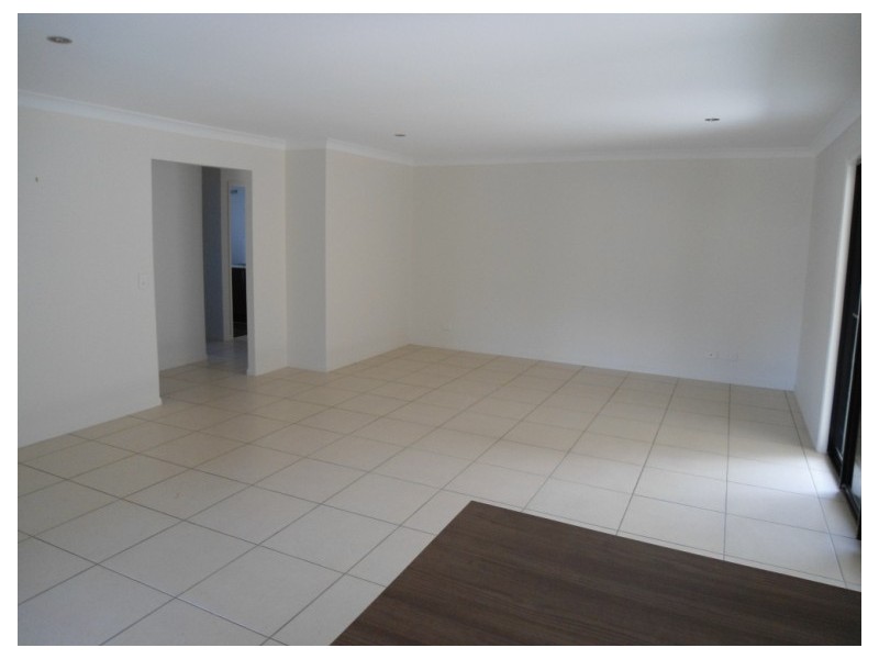33 Candlebark Circuit, Upper Coomera QLD 4209