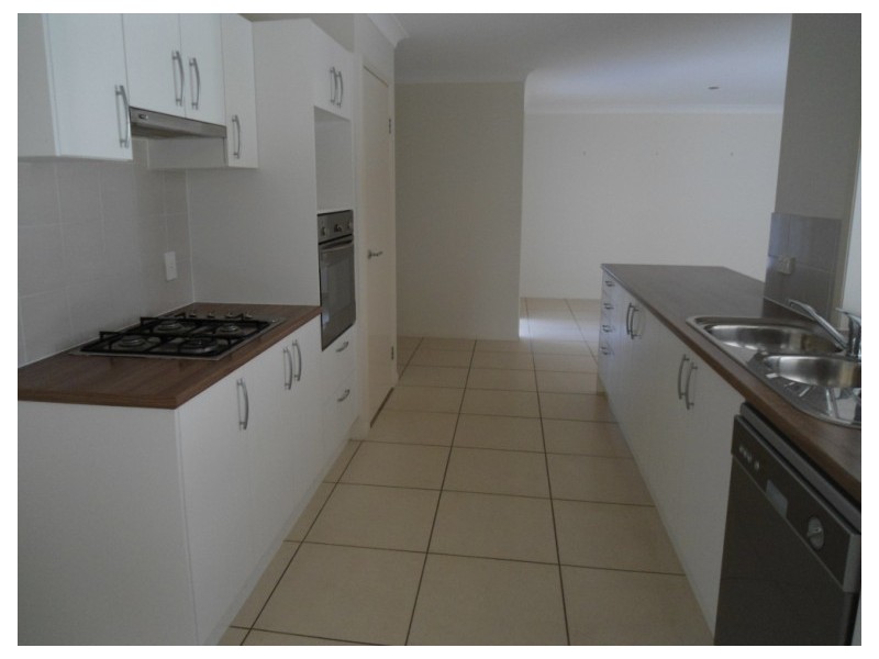 33 Candlebark Circuit, Upper Coomera QLD 4209