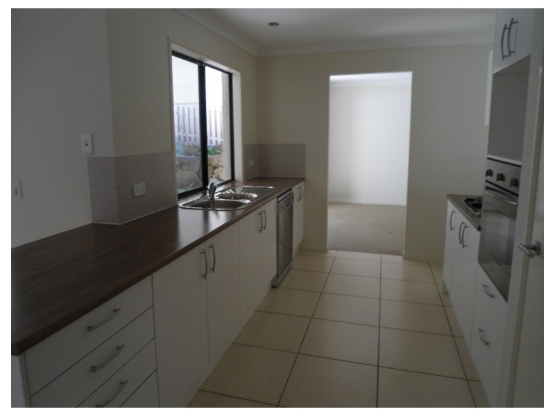 33 Candlebark Circuit, Upper Coomera QLD 4209