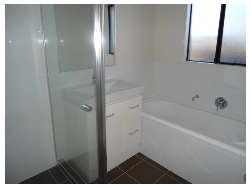 33 Candlebark Circuit, Upper Coomera QLD 4209