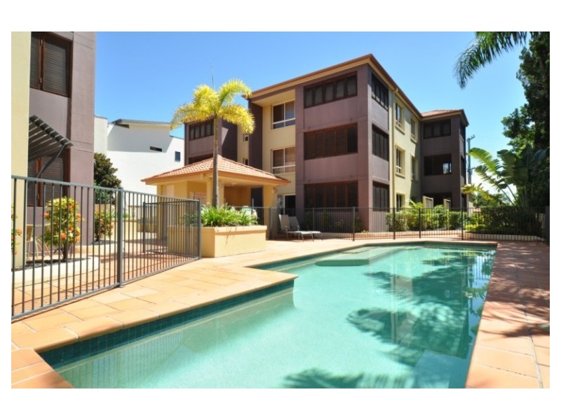 3/89 Bayview Street, Runaway Bay QLD 4216