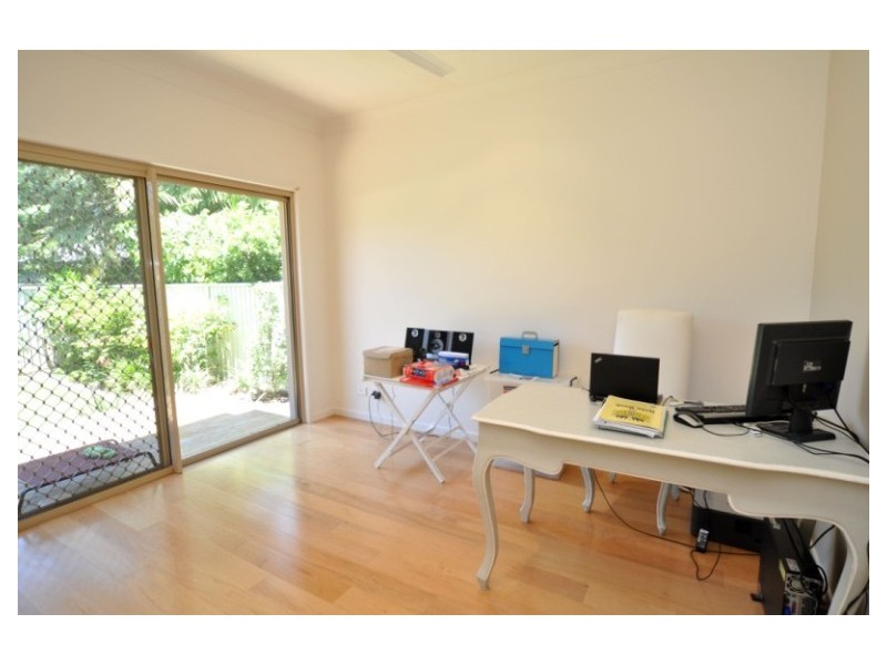 2/8 Teal Avenue, Paradise Point QLD 4216
