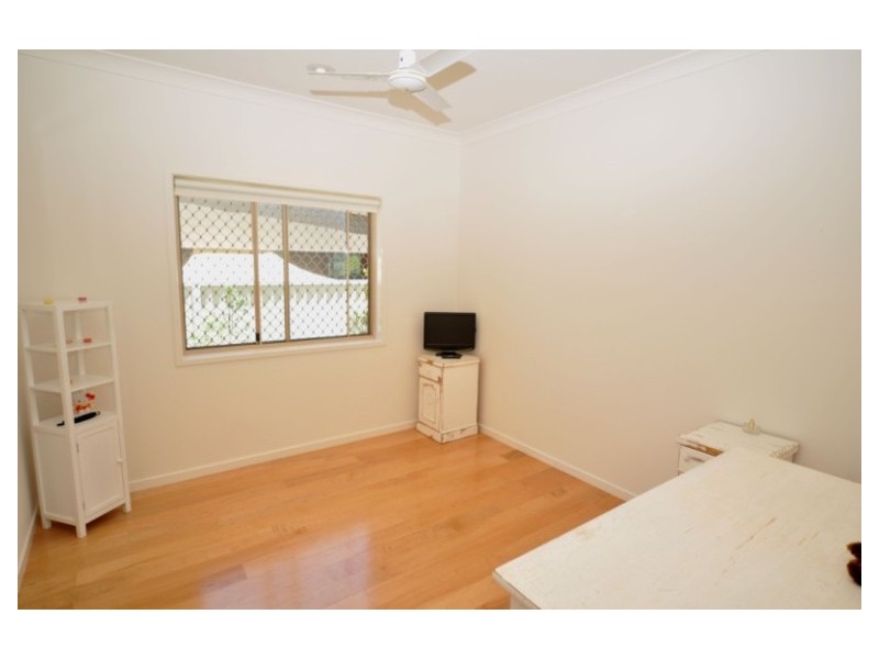 2/8 Teal Avenue, Paradise Point QLD 4216