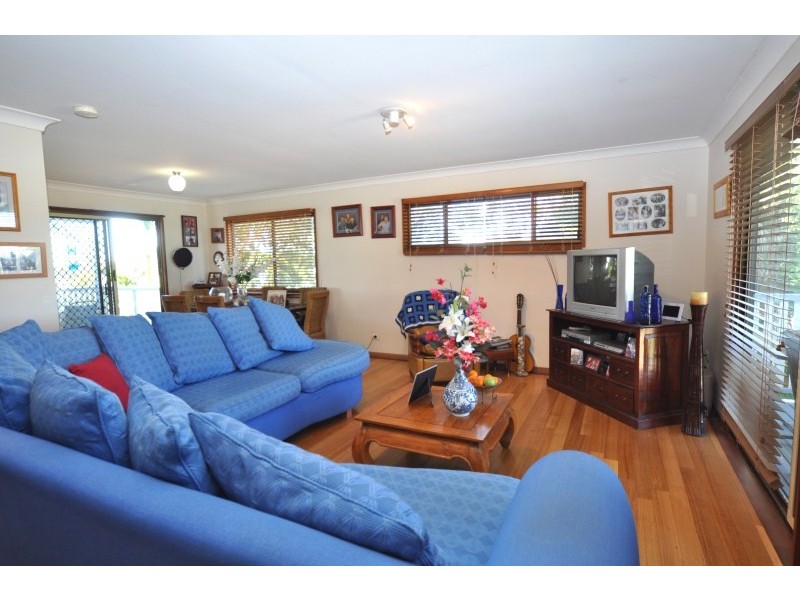 16 Jingella Street, Hope Island QLD 4212