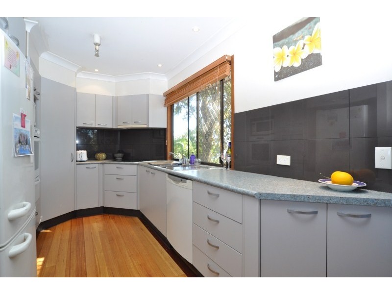 16 Jingella Street, Hope Island QLD 4212