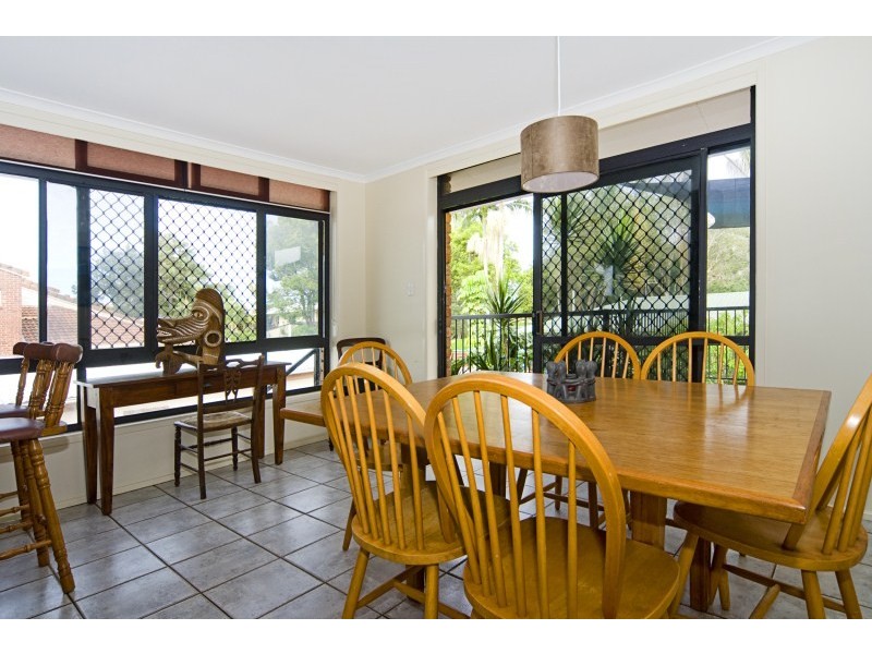 17 Magnolia Avenue, Hollywell QLD 4216