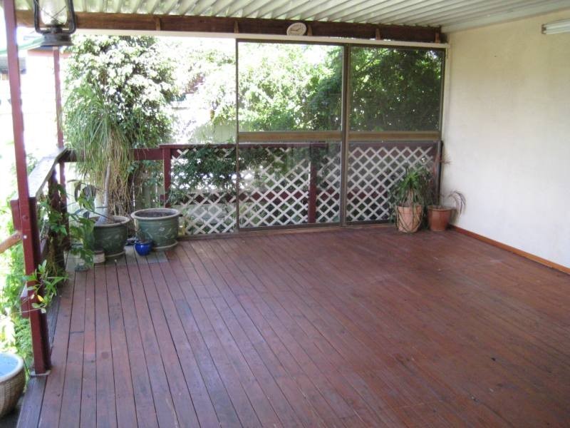 152 Government Road, Labrador QLD 4215