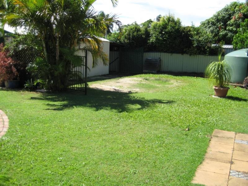 152 Government Road, Labrador QLD 4215