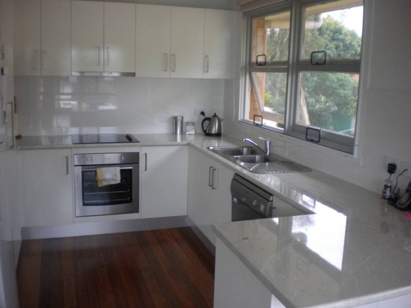 17 Heydon Avenue, Labrador QLD 4215