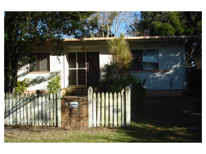 6 Palmer Drive, Labrador QLD 4215
