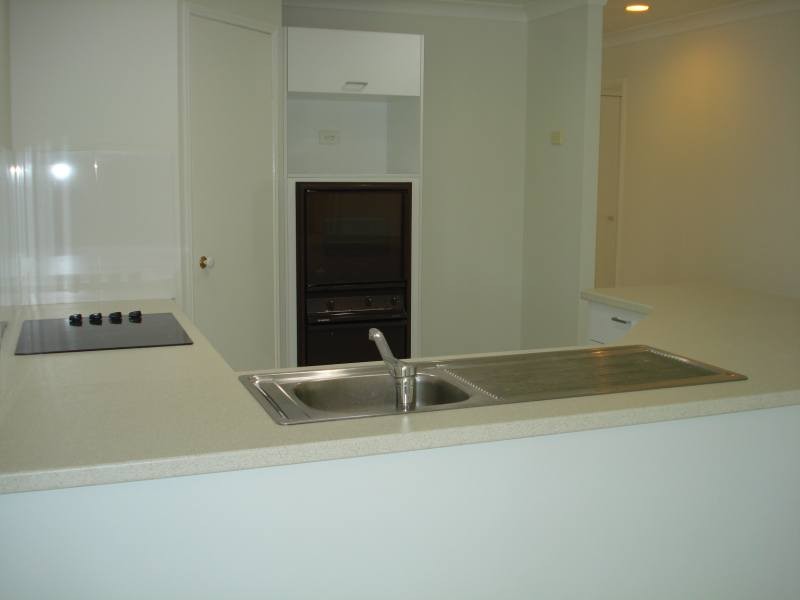 14 Hazeltine Place, Parkwood QLD 4214