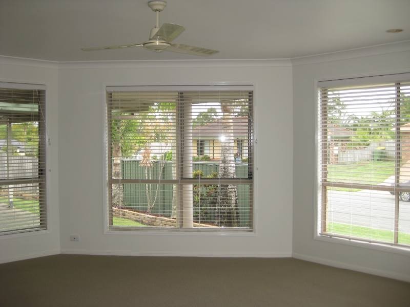 14 Hazeltine Place, Parkwood QLD 4214