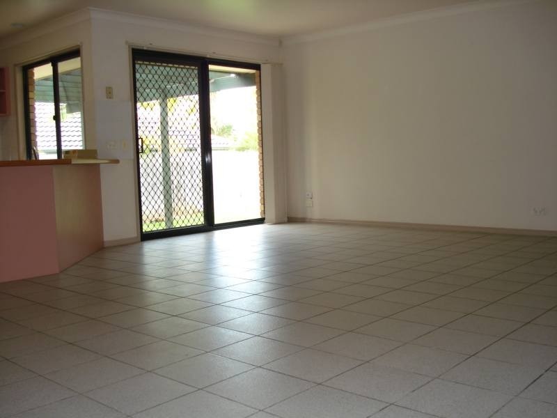 7 Greg Norman Crescent, Parkwood QLD 4214