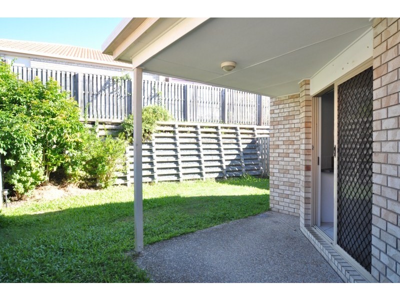 1/4 Pilar Court, Molendinar QLD 4214