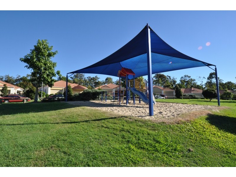 1/4 Pilar Court, Molendinar QLD 4214