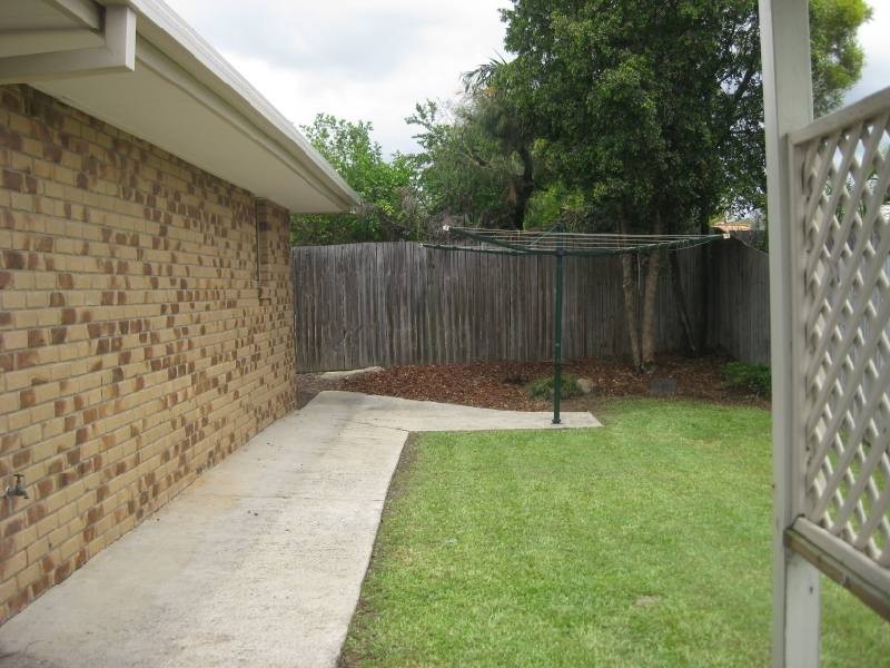 14 Hazeltine Place, Parkwood QLD 4214