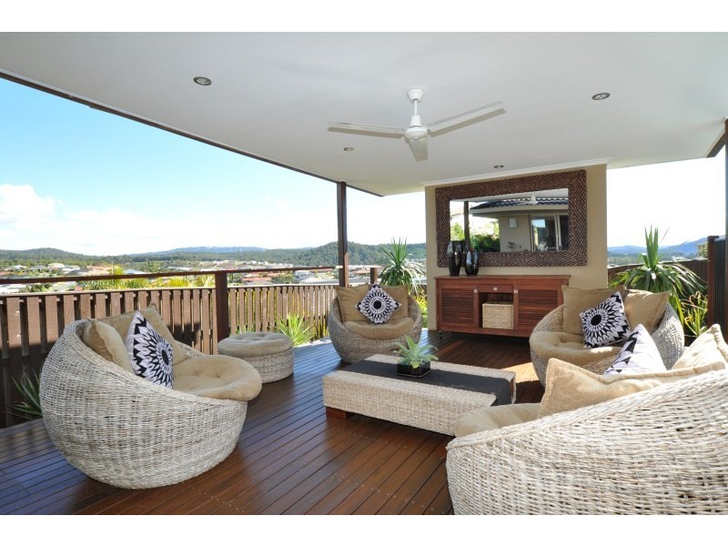 39 Angourie Crescent, Pacific Pines QLD 4211