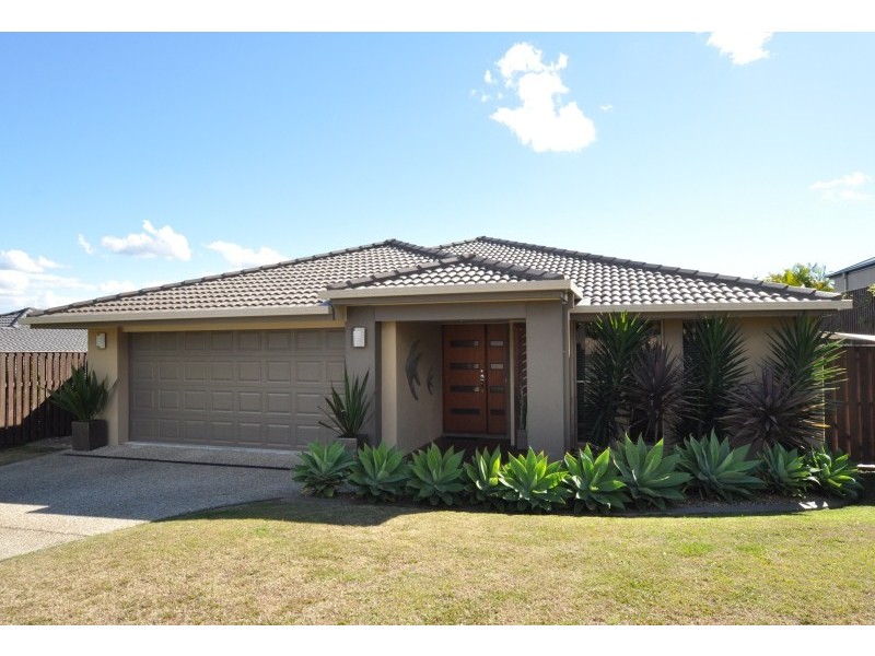 39 Angourie Crescent, Pacific Pines QLD 4211
