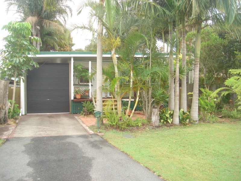 36 Annerley Avenue, Runaway Bay QLD 4216