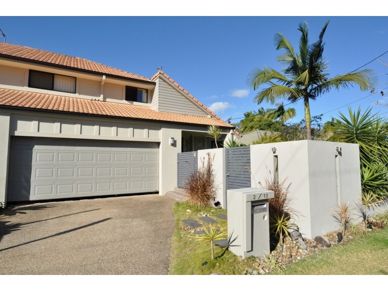 2/13 Thelma Avenue, Biggera Waters QLD 4216