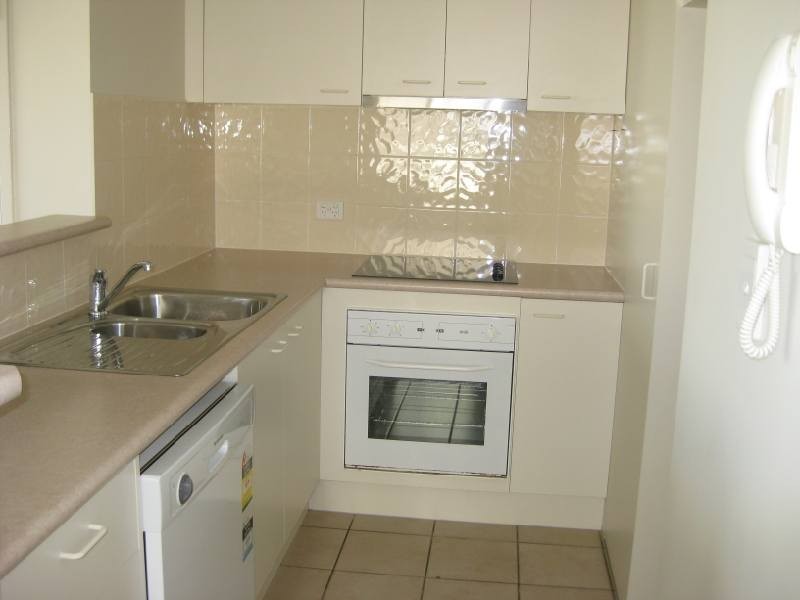 12/7 Whiting Street, Labrador QLD 4215