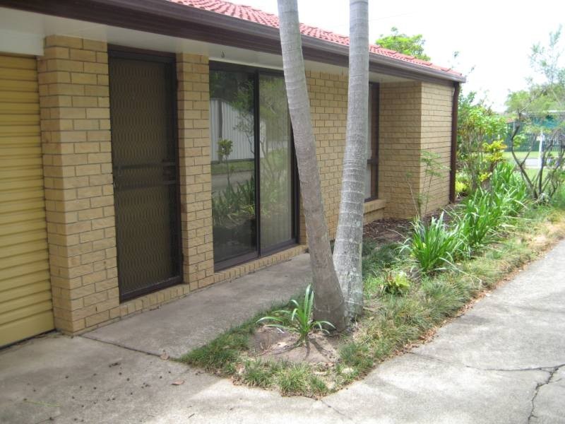 1/283 Government Road, Labrador QLD 4215