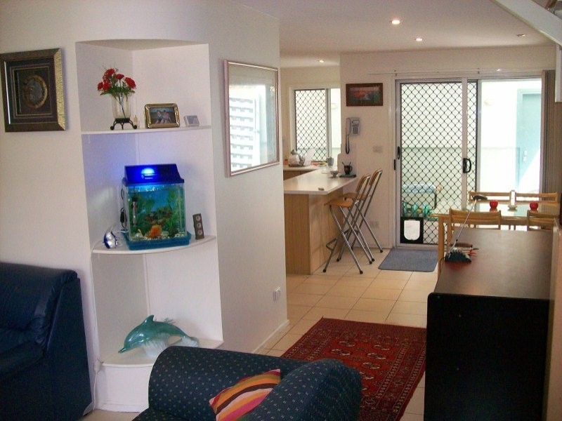 4 Buliti Street, Hope Island QLD 4212