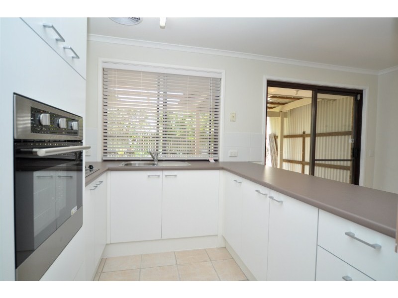 2/73 Kangaroo Avenue, Coombabah QLD 4216