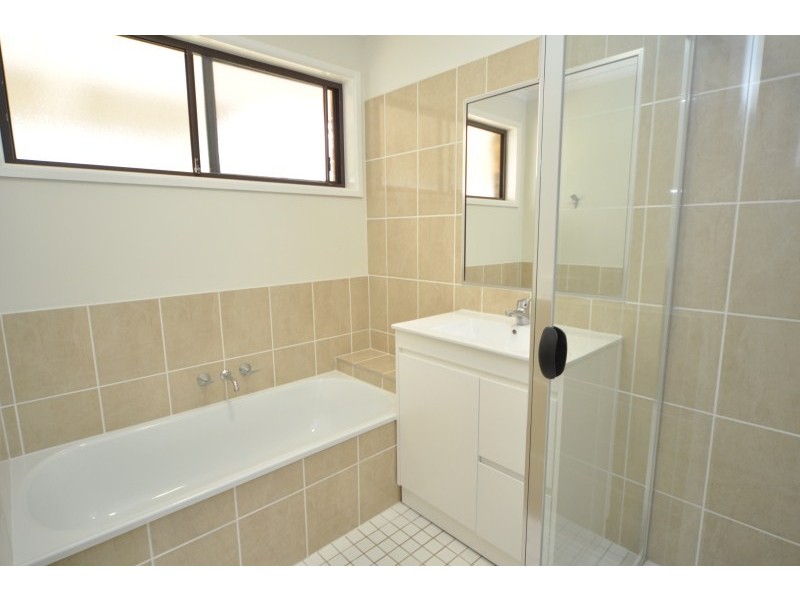 2/73 Kangaroo Avenue, Coombabah QLD 4216