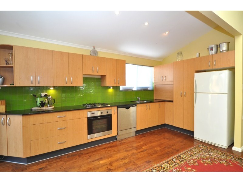 66 Jacaranda Avenue, Hollywell QLD 4216