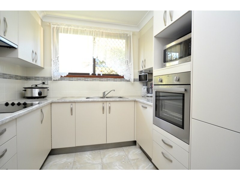 7 Nalkari Street, Coombabah QLD 4216