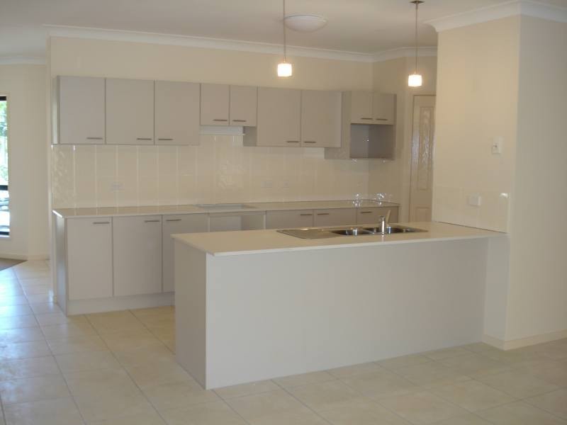 91 Roberts Drive, Maudsland QLD 4210