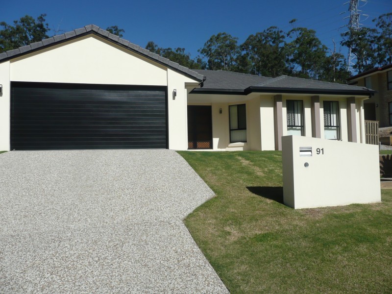 91 Roberts Drive, Maudsland QLD 4210