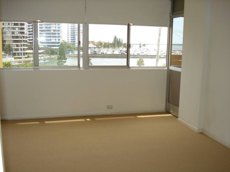 11/554 Marine Parade, Biggera Waters QLD 4216