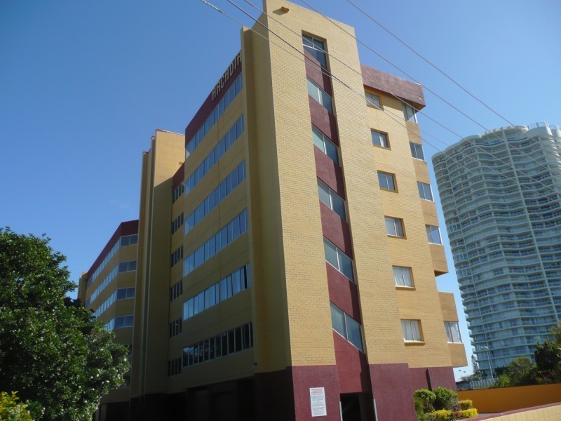 11/554 Marine Parade, Biggera Waters QLD 4216