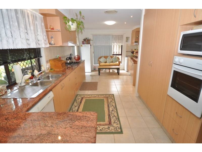 63 Numbat Court East, Coombabah QLD 4216